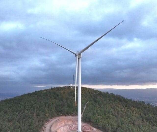 Enerjisa Üretim’in 1.000 MW’lık YEKA-2 RES projeleri kapsamında kurulan rüzgar türbinleri